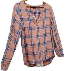 Signature Studio S Top Eyelet Lace Back Plaid Long Roll Tab Sleeve Western Women